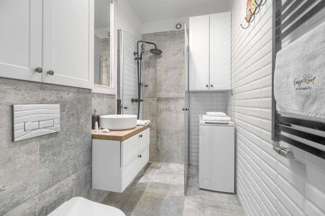Apartament Doris 1 Z Pieknym Widokiem โปเบียโรโว ภายนอก รูปภาพ